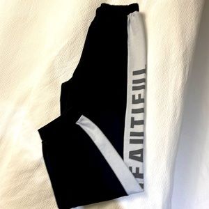 Girls lounge wear pants size 11-12 runs big